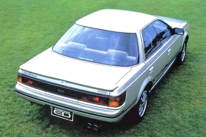 MAEGAMIHASEIAKA's tweet photo. #クルマは黙って背中で語る
トヨタ カリーナED  (1985年) https://t.co/dtPEJyw59G