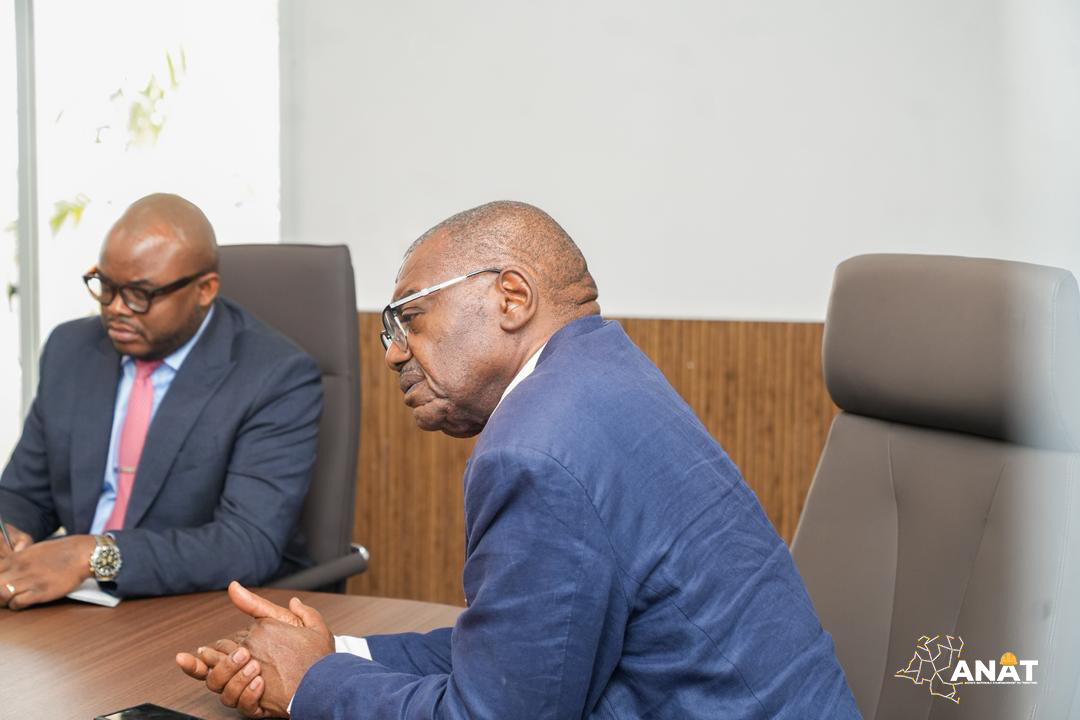 anat_rdc's tweet photo. L'ANAT et le CAMI renforcent leur collaboration pour mieux concilier exploitation minière, aménagement du territoire et développement durable, au bénéfice des populations.

#ANAT #CAMI #AménagementDuTerritoire #RDC https://t.co/IulLS8cJjI