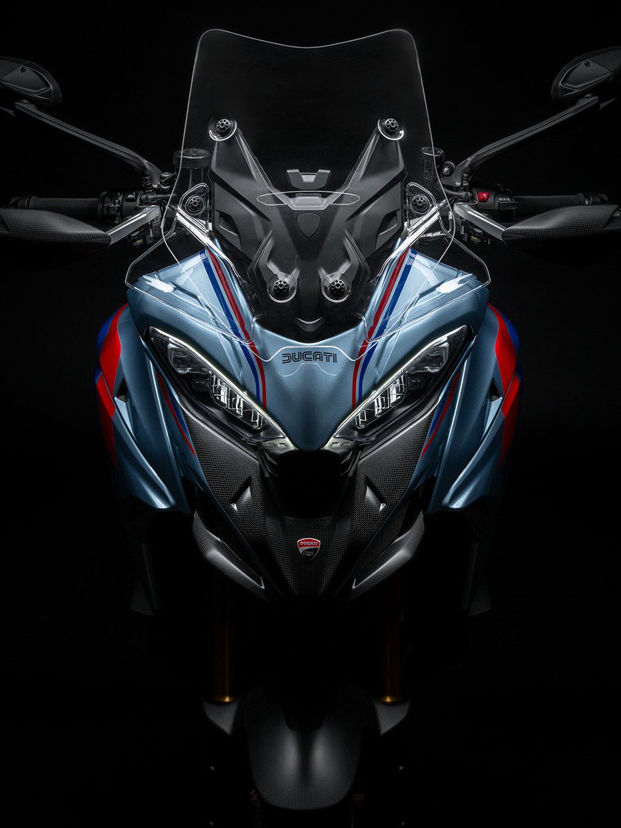 Ducati_India's tweet photo. Legacy of the 1979 500 SL Pantah, model that introduced Ducati's trellis frame and Pantah engine. An encounter of racing spirit, touring versatility and heritage. The exclusive livery recalls the 1980s with vintage Ducati and Desmo logos, finished with Centenary Bronze accents. https://t.co/Rirc5syD0F