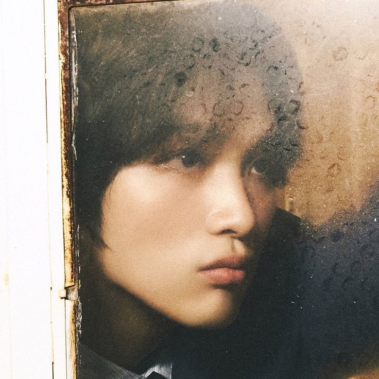webjag's tweet photo. #HAECHAN 둥근코 날카로운 턱선 https://t.co/M3YKp2WSAk