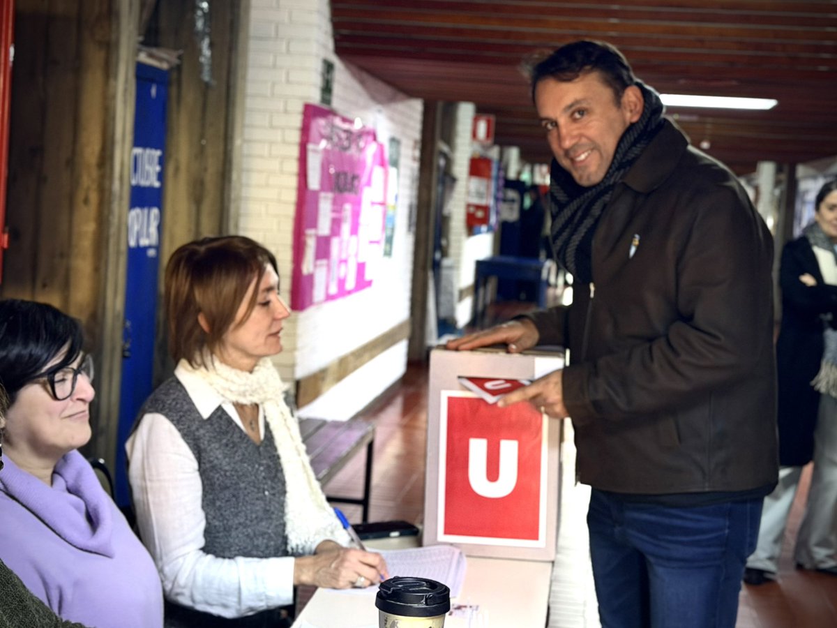 TadeoGZ's tweet photo. Hoy participé del balotaje de la UNCuyo 🗳️

Mendoza necesita una universidad fuerte, conectada con los desafíos de su tiempo, capaz de formar talento, generar conocimiento y aportar al desarrollo de la provincia.

Éxitos para toda la comunidad universitaria en esta jornada tan importante