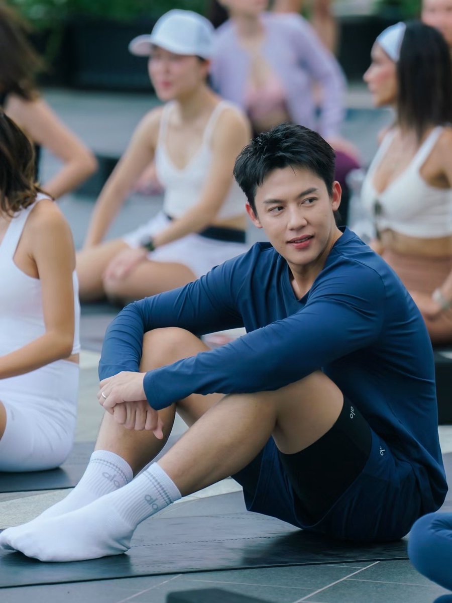 Prinfanclub's tweet photo. มุ่งมั่นตั้งใจสุดๆ☺️

Celebrating International Yoga Day 2026 with ALO

#mark_prin #หมากปริญ #markprin #prinfanclub

Cr : Hubsub_official https://t.co/KfbNKEnvvg