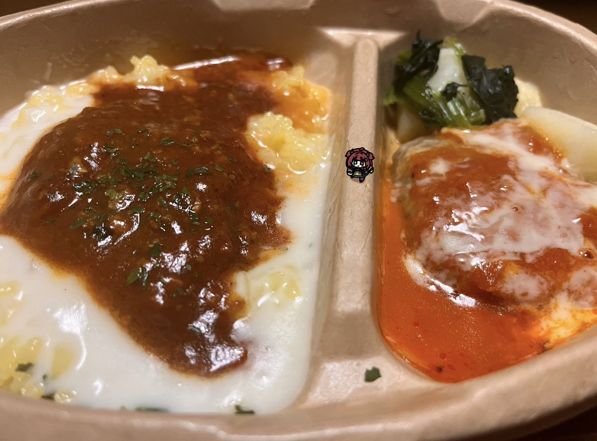 cfhm1Zx6zxD5HnF's tweet photo. ロアちゃんと64
ロアちゃん今日でニンテンドー64が30歳らしいよ
このハードもまた任天堂の進化の1つだけど特殊なコントローラーの形してて今見ると凄いなて思うよね
ロアちゃん64は帝国の影お勧めだよ！
ロアちゃんに良きゲームとの出会いを〜

今日のご飯
ドリア＆ハンベーグ
#ロアート https://t.co/8IFO2Kkw3f