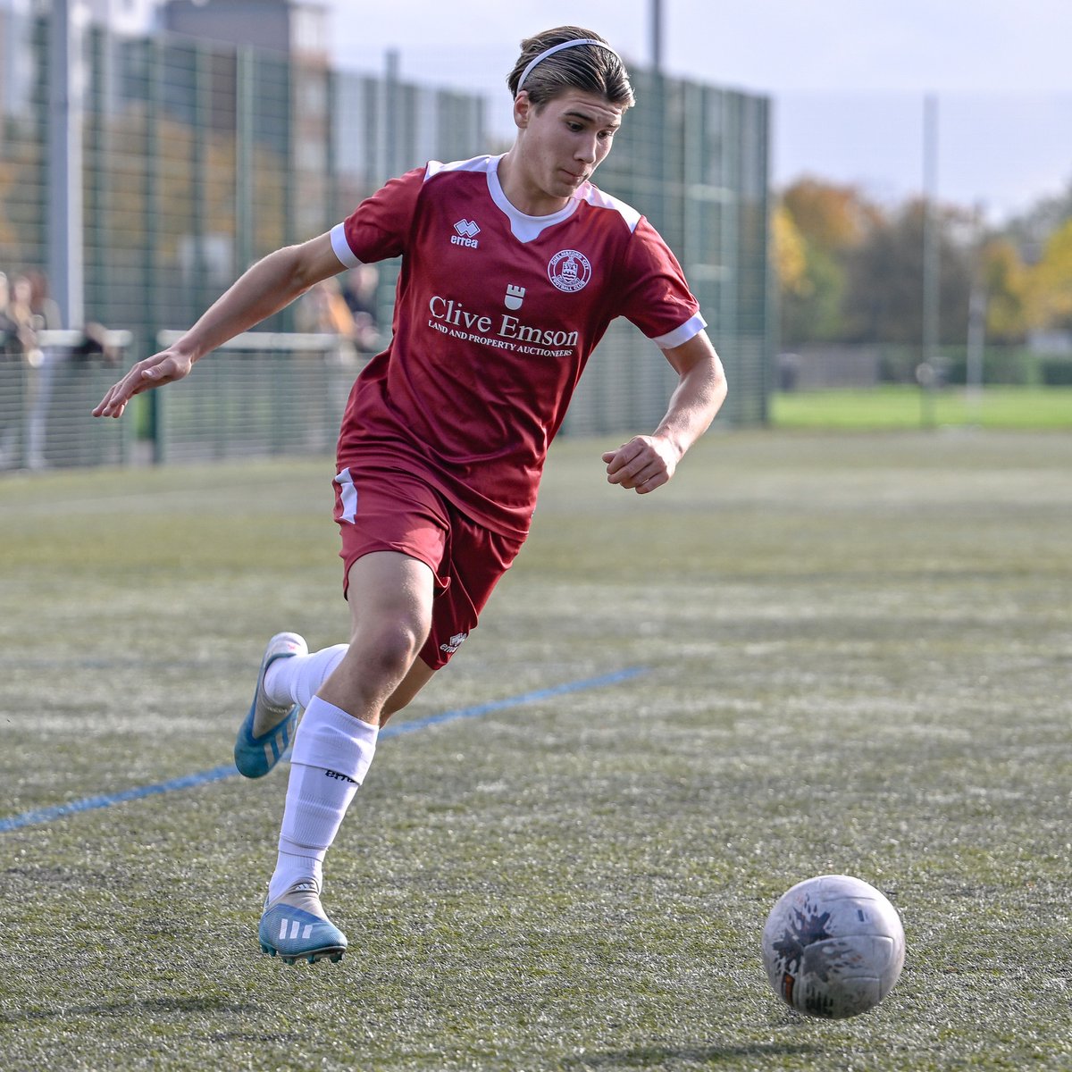 AcademyClarets's tweet photo. ⚽️From a boy to a man!⚽️

Rising from the @nationallgeU19 to the national league south to the championship! A true success story for a player who epitomises everything our academy stands for. We wish Jett every success as he signs for @WestHam good luck!⚽️

@OfficialClarets https://t.co/uH3ayf5WGr