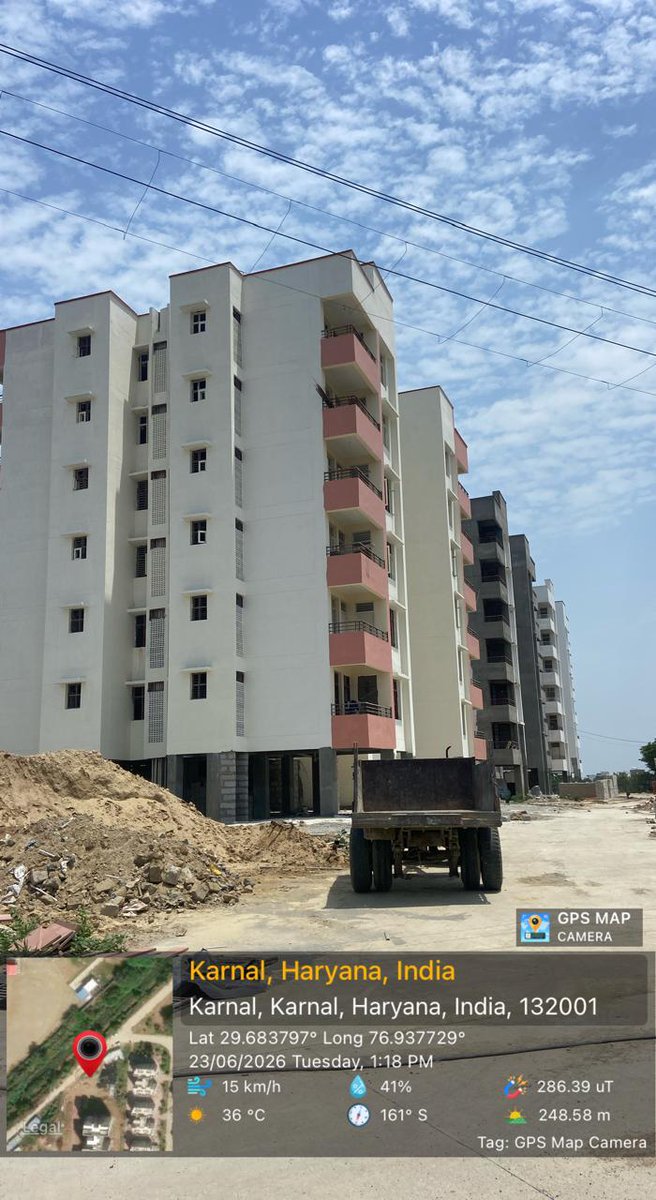 hphchry's tweet photo. 🏘️ पुलिस लाइन, करनाल में आवासीय भवनों का निर्माण कार्य प्रगति पर

हरियाणा पुलिस हाउसिंग कॉर्पोरेशन द्वारा पुलिस लाइन, करनालमें 96 टाइप-2 (Stilt + 6), 12 टाइप-3 (Cluster Type) तथा 12 टाइप-4 (Cluster Type) आवासीय भवनों का निर्माण कार्य प्रगति पर है।
💰 अनुबंध राशि: ₹2957.37 लाख
📅 कार्यारंभ तिथि: 18.11.2023
📅 निर्धारित पूर्णता तिथि: 12.09.2026
📊 भौतिक प्रगति: 75%

यह परियोजना पुलिस कर्मियों के लिए आधुनिक, सुरक्षित एवं गुणवत्तापूर्ण आवासीय सुविधाएं उपलब्ध कराने की दिशा में एक महत्वपूर्ण पहल है। निर्माण कार्य निर्धारित कार्यक्रम के अनुसार निरंतर प्रगति पर है।