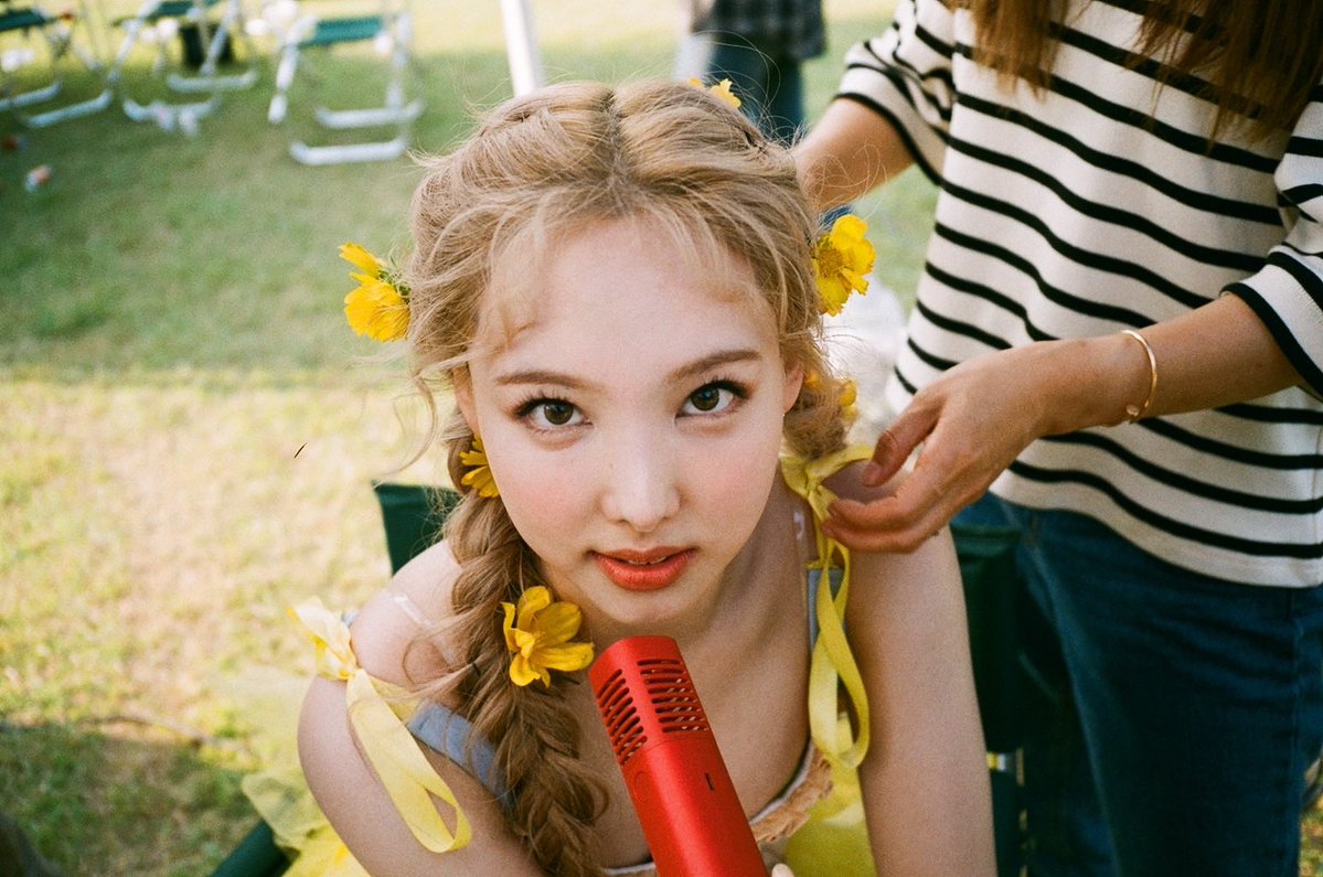 ny1baningf's tweet photo. 솔로가수 임나연의 데뷔 4주년 축하합니다!!
항상 항상 기다리고 있어요🩵🪽🥹

#나연이와_써내려간_4번째페이지
#FoureverWithNAYEON https://t.co/KfdmGUzus2