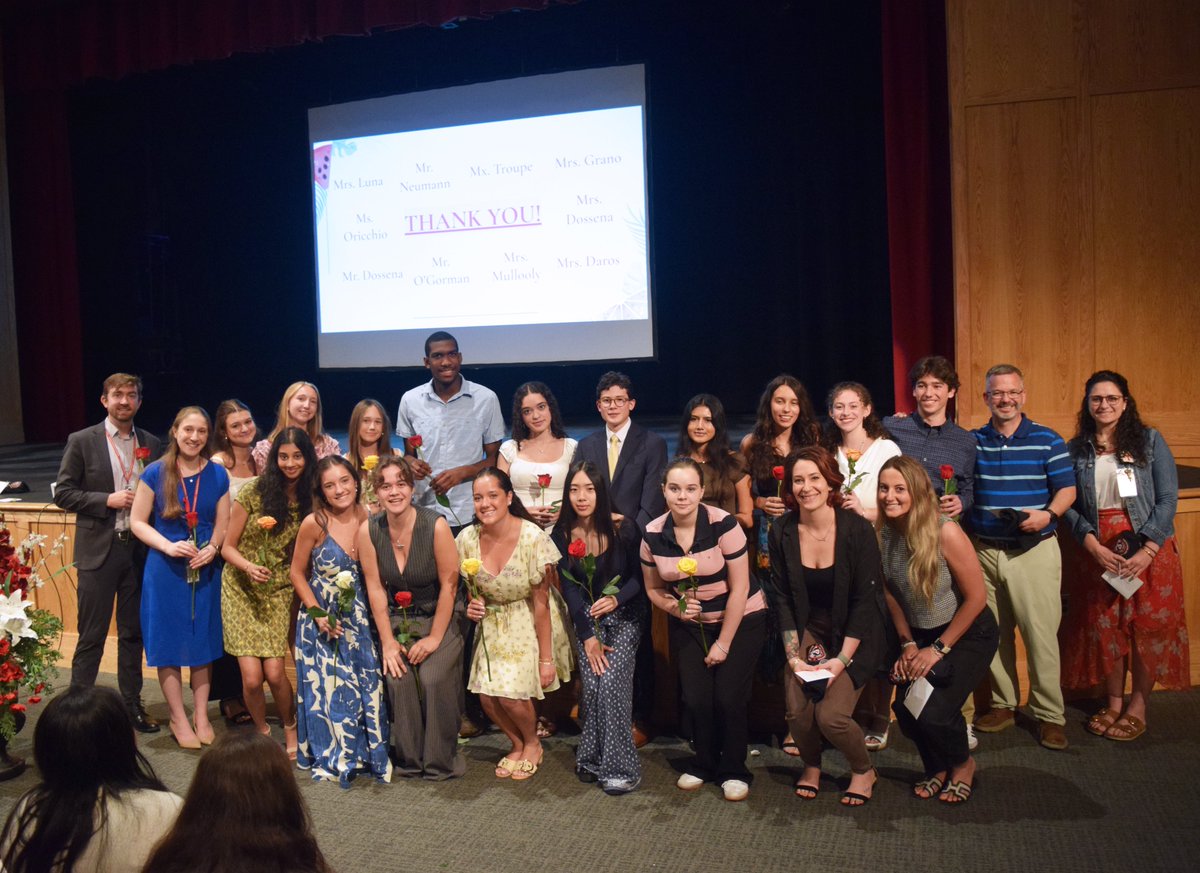 BCSDNOTES's tweet photo. Fox Lane High School’s annual Science Research Symposium put a spotlight on the incredible work students in the Science Research program have been doing. Learn more: https://t.co/g8zXZsm03k 1/2 https://t.co/EdrlEAM1ZA