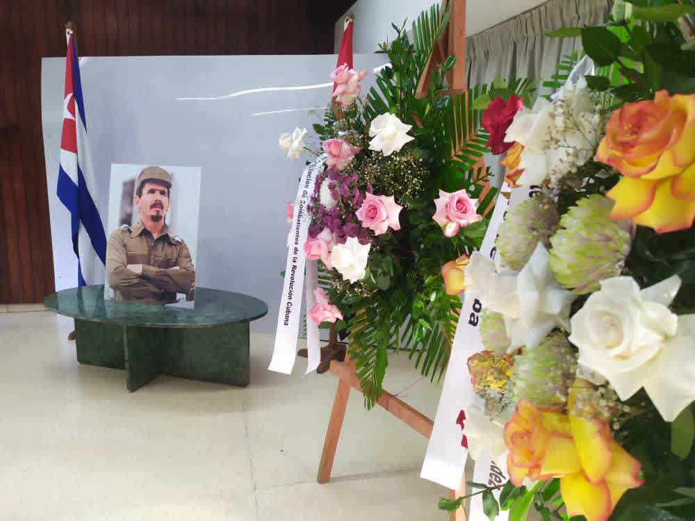 GladysArtemisa's tweet photo. Desde esta mañana el pueblo artemiseño rendirá tributo póstumo al Comandante de la Revolución Ramiro Valdés Menéndez.
#ArtemisaJuntosSomosMás @DiazCanelB https://t.co/SiuEQBNQJK