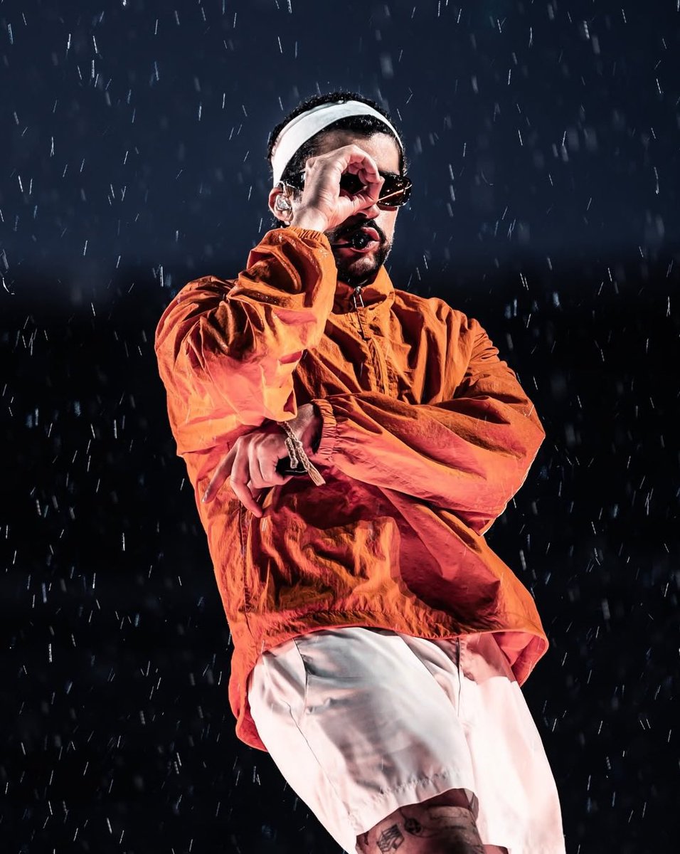 afrocultur's tweet photo. Bad Bunny Packed Riyadh Air Stadium in Spain With 70,000+ Fans 🇪🇸💛 https://t.co/B2cmGZjaJ3