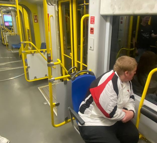 Poloolpp's tweet photo. Watched broky get kicked twice in a year
Watched FaZe choke the Major Finals
Watched FaZe not even qualify to the Major
Watched three of our ex players win a major in the span of 6 months
#CuckClan https://t.co/MUSRvcTJTR