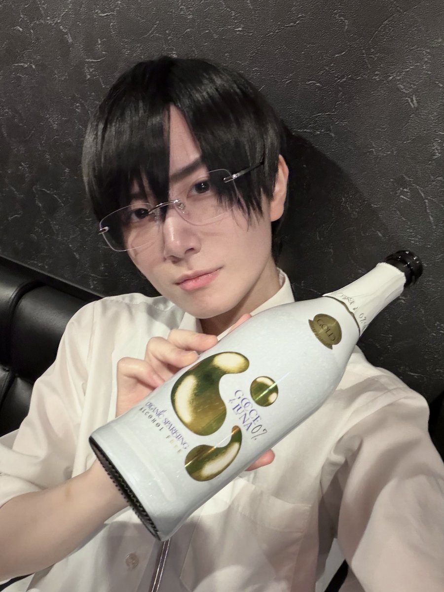 seech_MdeROZE's tweet photo. 6/23 ゲットだぜ画角すぎる
ALTお礼💌 https://t.co/0akcKhEBcO