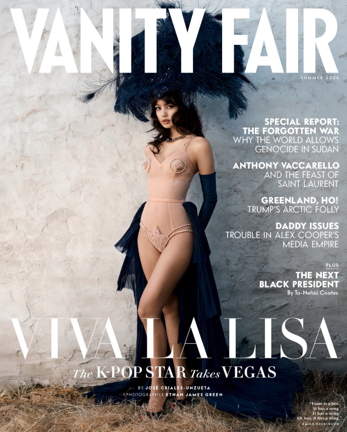 AboutMusicYT's tweet photo. Lisa serves and shines like a star on the cover of Vanity Fair. https://t.co/JsNmExYckb