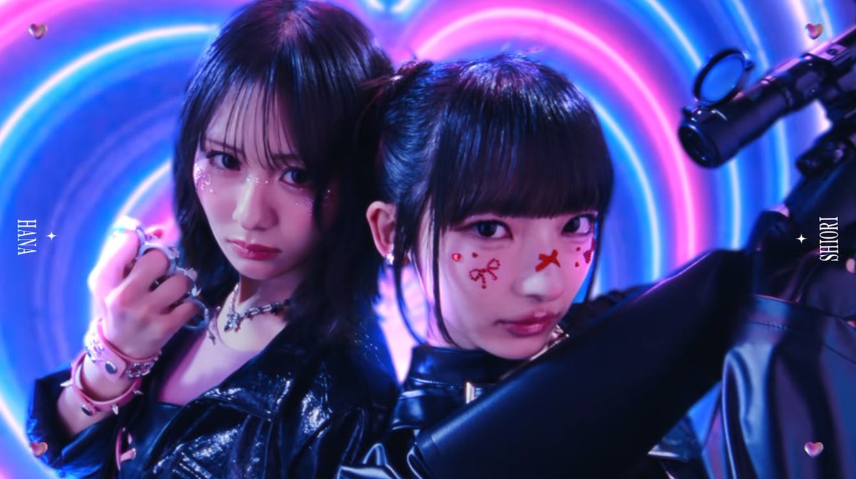 notty_equal_me's tweet photo. 先行してパフォーマンスの方を先に観てたのもあって、同じ曲でもこんなにガラッと印象変わるのか〜ってなったMVだった。

波菜さんメロいわ〜🥰
2サビの波菜さんやっぱ好きやな☺️

#ここでファーストキッス
#尾木波菜 https://t.co/iL5x49oZu4