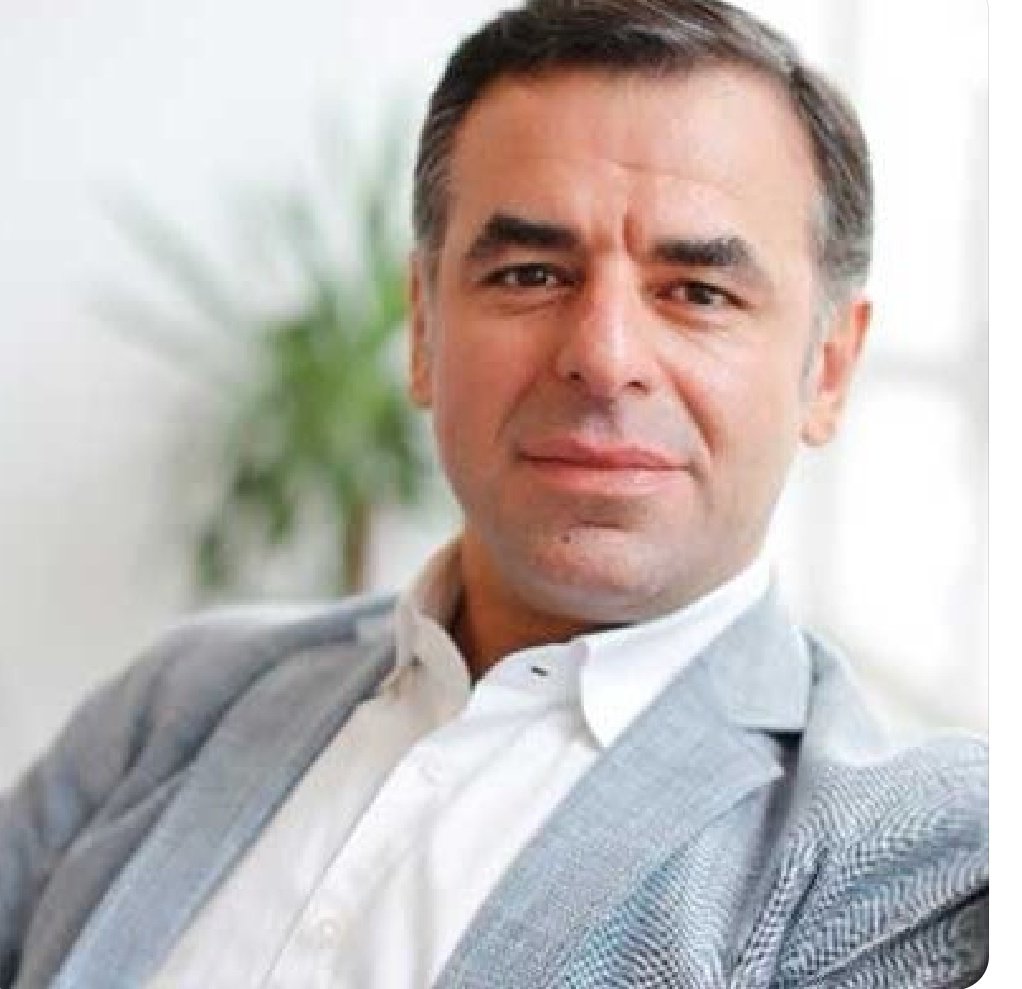 KocdemirP's tweet photo. Bu barış yarkadaş denilen kişinin,Özgür Özeli düzenli olarak kötülemekten  başka bir vasfı var mı??
Adamın tek işi bu sanki. https://t.co/TCRRuCJo15