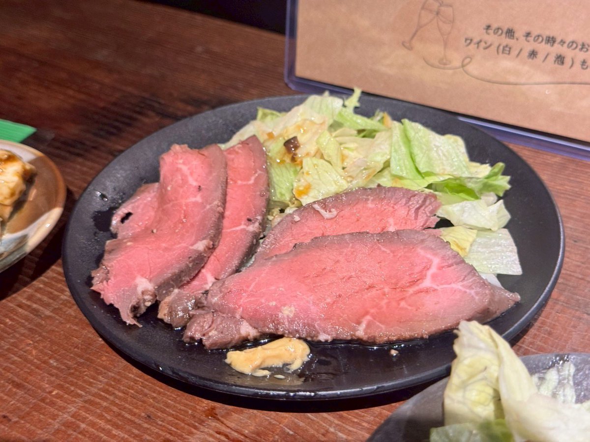 meckeymusic's tweet photo. さて今週24日水曜日は、間借り居酒屋スイヨウ営業日です。
長岡天神駅すぐのライブバーれん華さんをお借りして私めっきーの気ままなごはん、酒のアテをお出ししてます。
今回2回目、めっきーバーガーあります笑
18時から22時、23時閉店です。
どうぞふらりお越し下さい。

https://t.co/FhzsMYzayv https://t.co/AQngosmmCT
