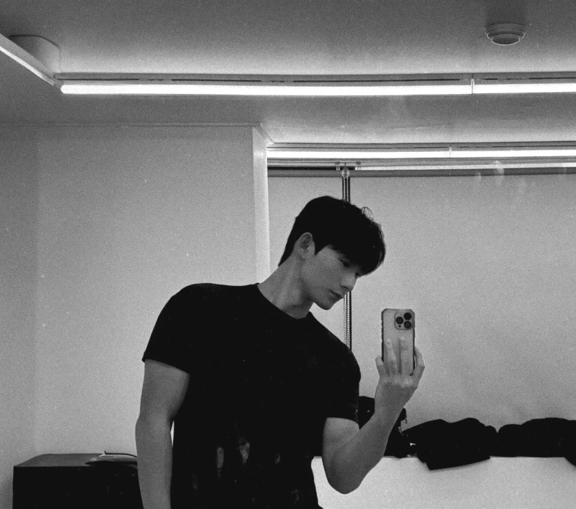 Newbis_Official's tweet photo. 🔥 NEWBIS, THE PIECE : DOGUN

​✨ 마침내 베일을 벗는 NEWBIS '도건'을 소개합니다! 뉴비스의 색깔을 더욱 뚜렷하게 채워줄 새로운 조각의 등장을 주목해 주세요! 🚀

​#DOGUN #NEWBIS #NEWBISDOGUN
#도건 #뉴비스 https://t.co/wMXVZ7AjMV