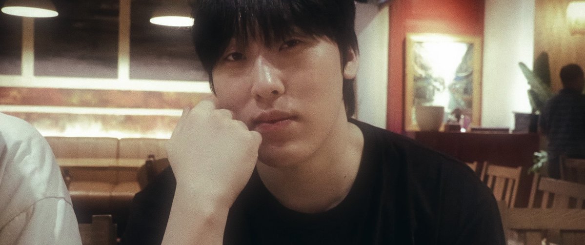 thinkaboutgumi's tweet photo. geonwoo through minhyeong's lens https://t.co/PyJSwpu5oL