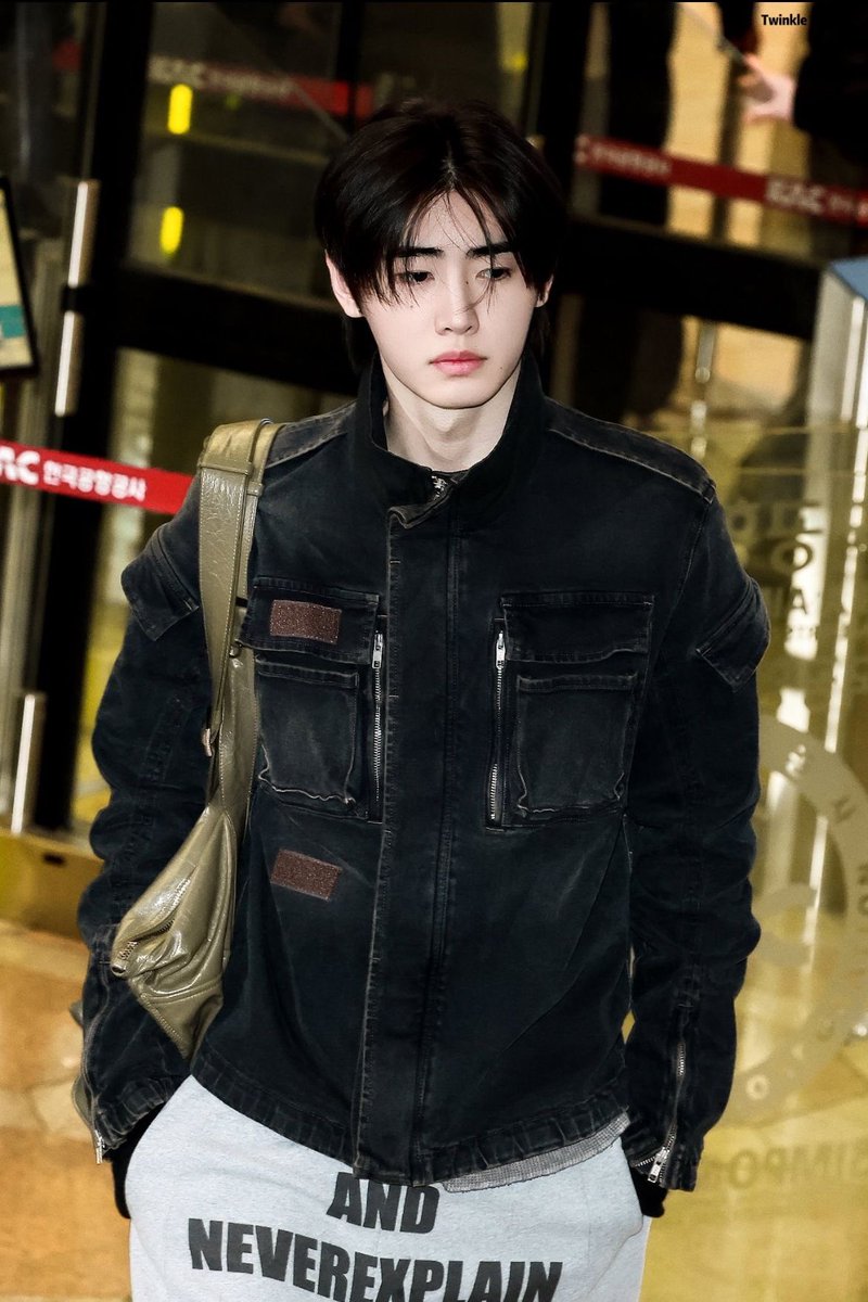 wxedxs_'s tweet photo. 노세팅일때 더 좋은 남자 https://t.co/xekBhg8eMC