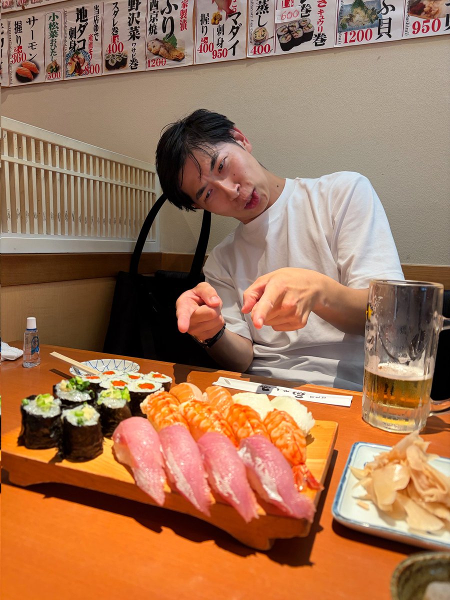 kantarou4279's tweet photo. 既婚者2、未婚者1。 https://t.co/brSrMNMSQ1