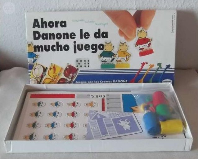 TeAC_Podcast's tweet photo. ¿Te acuerdas cuando en los 80 había juegos de mesa promocionales que no se vendían en jugueterías, sino que te los daban reuniendo códigos de barras o cupones de marcas de alimentación?

Puedes leer más aquí:
https://t.co/b70zVvaIgP

#egb #retro #80s #cultura #juegosdemesa https://t.co/q63kpmd9D1