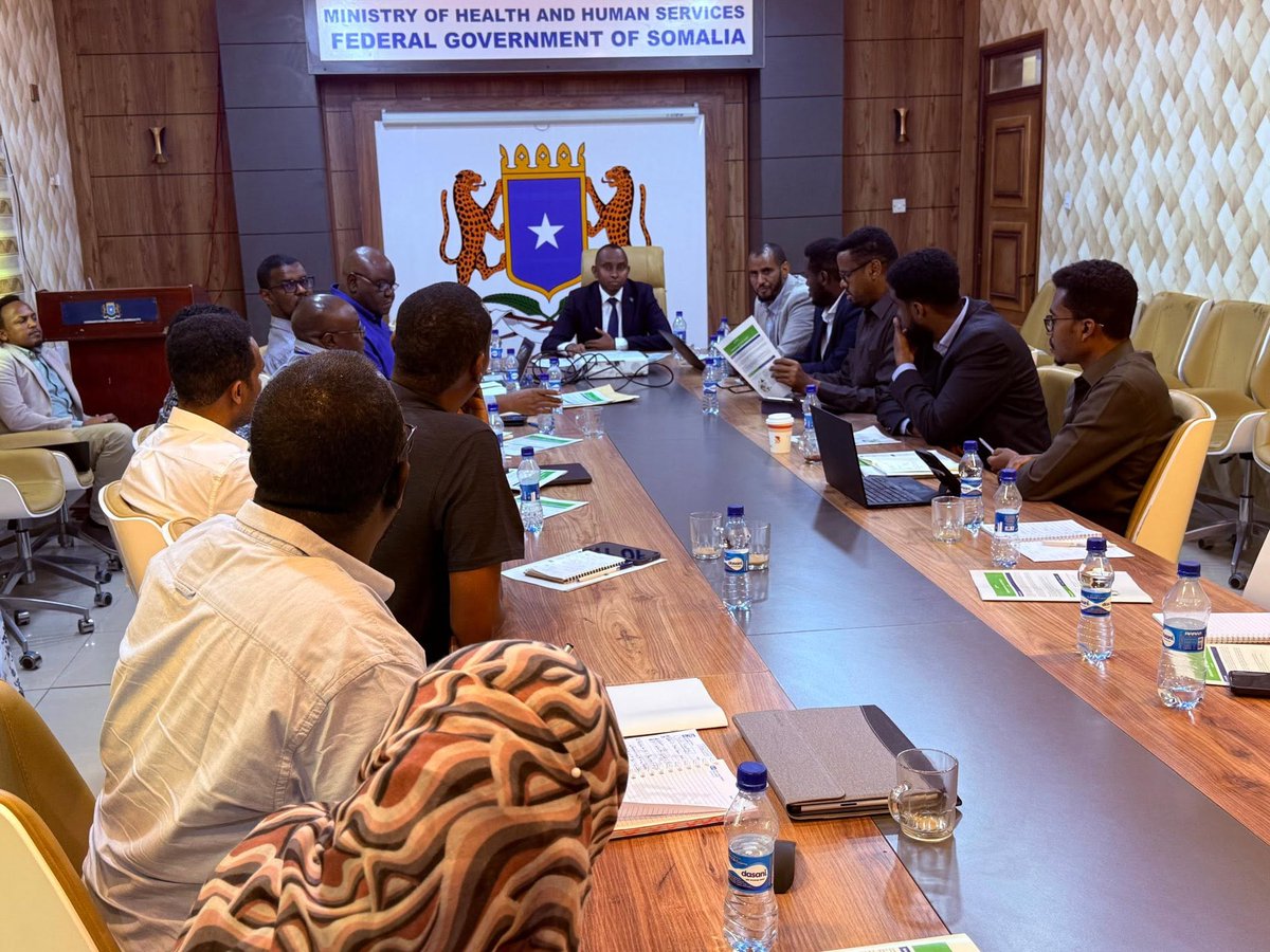 CaafimaadP's tweet photo. @MoH_Somalia &amp; humanitarian partners working together brings better health for Somali communities. 
Grateful for the Ministry's engagement with @CaafimaadPlus, aligning interventions with national strategies is key to sustainable health outcomes for Somalia. 🤝 
📷 MOH Somalia https://t.co/ZNnYUplGQU