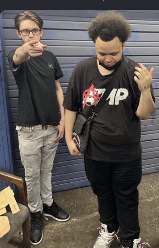 soundcloudhost's tweet photo. this is the worst fit pic of all time 😭 https://t.co/DB9u5fBRwd