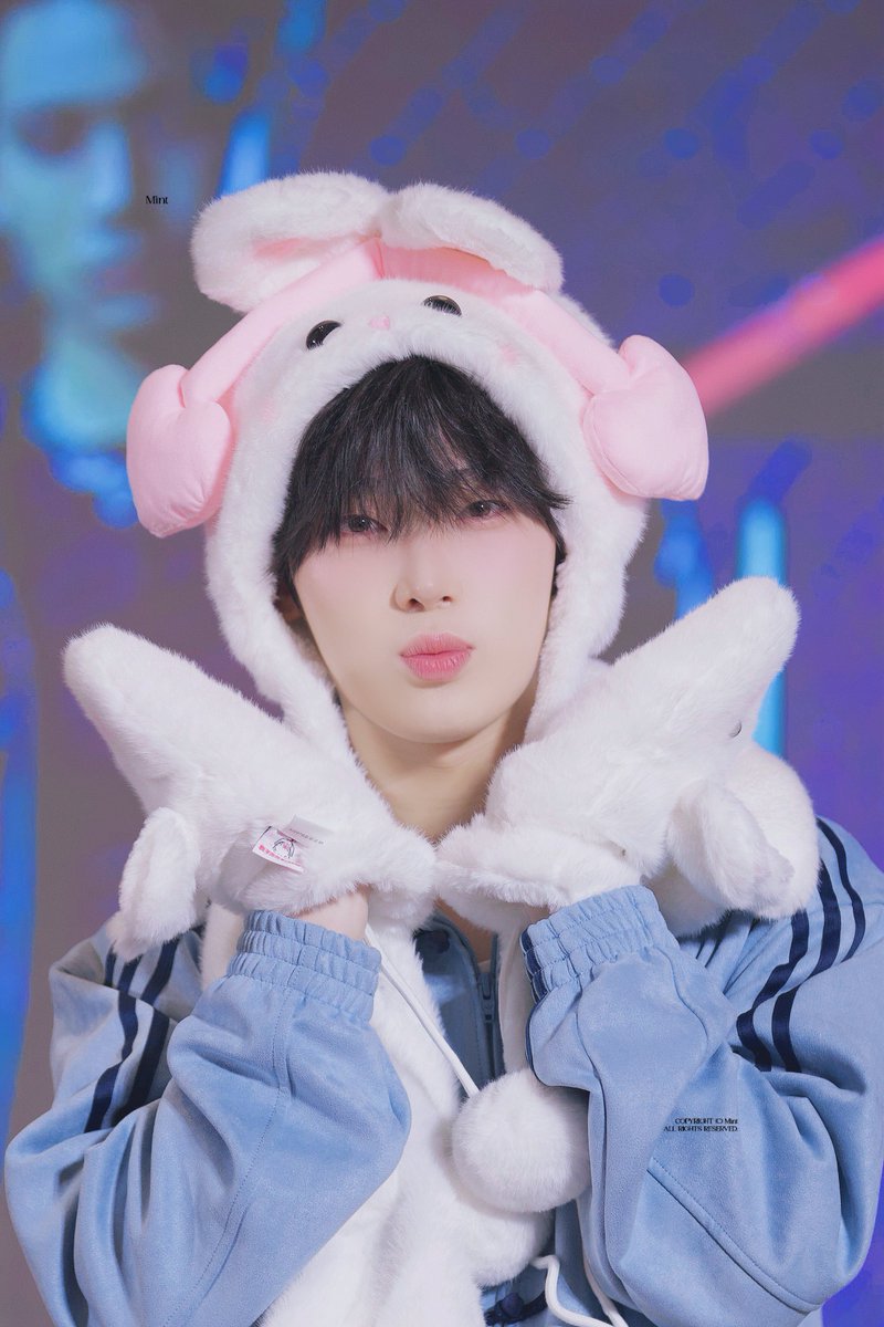 Mint030624's tweet photo. #챱챱_떠눙이_생일축하하쟈_챱챱
#JunePaintedBySUNOO https://t.co/8GWV2eqWf0