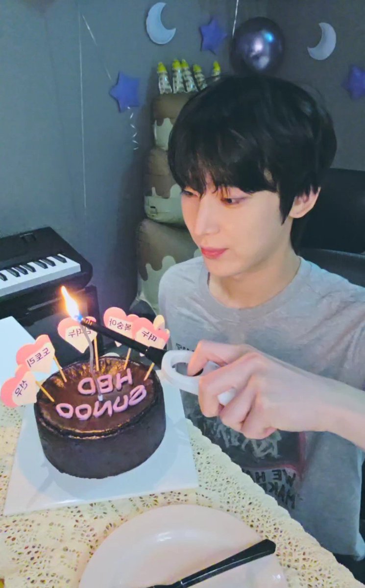 valkyrieagleh's tweet photo. Happy birthday Sunoo !! 🤍

SUNOO OUR BRIGHTEST HUE
#JunePaintedBySUNOO
#챱챱_떠눙이_생일축하하쟈_l챱챱
@ENHYPEN_members @ENHYPEN #ENHYPEN #엔하이픈 #SUNOO #선우l https://t.co/wzS5k2kinm