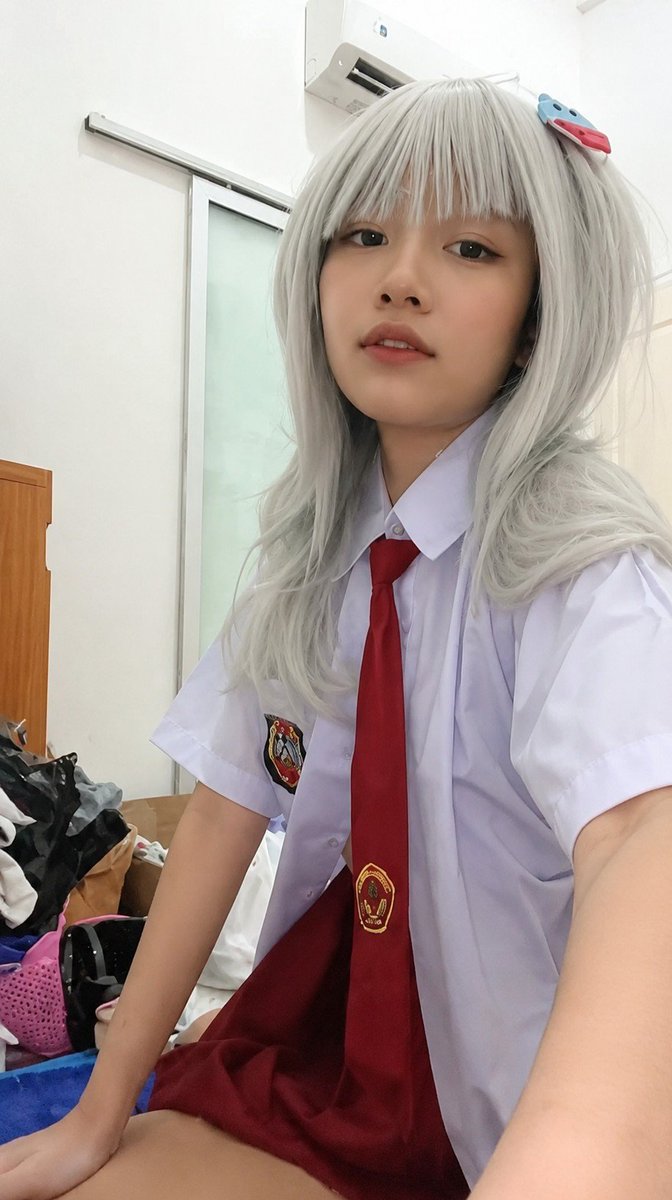 mila_maulidina5's tweet photo. Pilih yang mana? https://t.co/i0BoqAXfcU