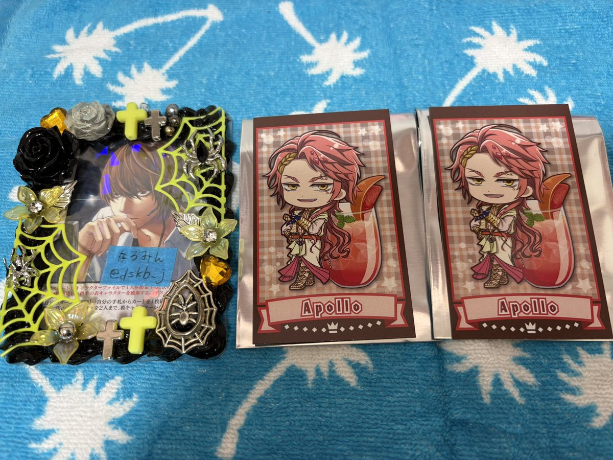 dskb_j's tweet photo. @rikuyome 初めまして、こんばんは。
検索よりお声がけ失礼致します。
アポロンのチェキを2点所持しているのですが、
始皇帝、ニコラ・テスラでの交換は可能でしょうか..?
（始皇帝優先のため、ニコラ・テスラは別の黄色枠の他の方でも大丈夫です）
ご検討のほどお願い致します。🐍 https://t.co/pTnEDK6Wky