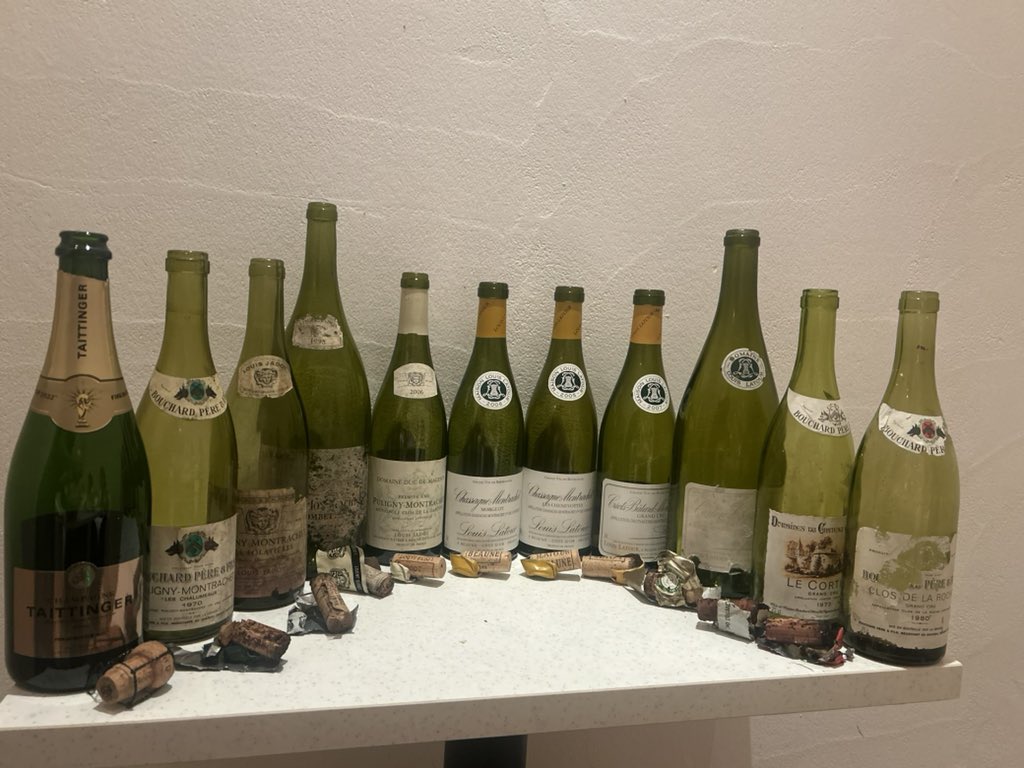 mayukurocat's tweet photo. 先週🍷
・大手古酒会🥂ルイラトゥールで始まったワイン沼。VRも別店で頂きいい1週間☺️
・恐ろしいラインナップの勉強会。星付きソムリエに混じる🐈‍⬛質問だけは一丁前。ラマルシュ'14エシェゾー美味すぎた🥹
・日本ワインバトル会💪楽しすぎて2回目決定
・わちゃわちゃガレット焼く会。イレンカロゼ🙀✨ https://t.co/0TRpduWUWL