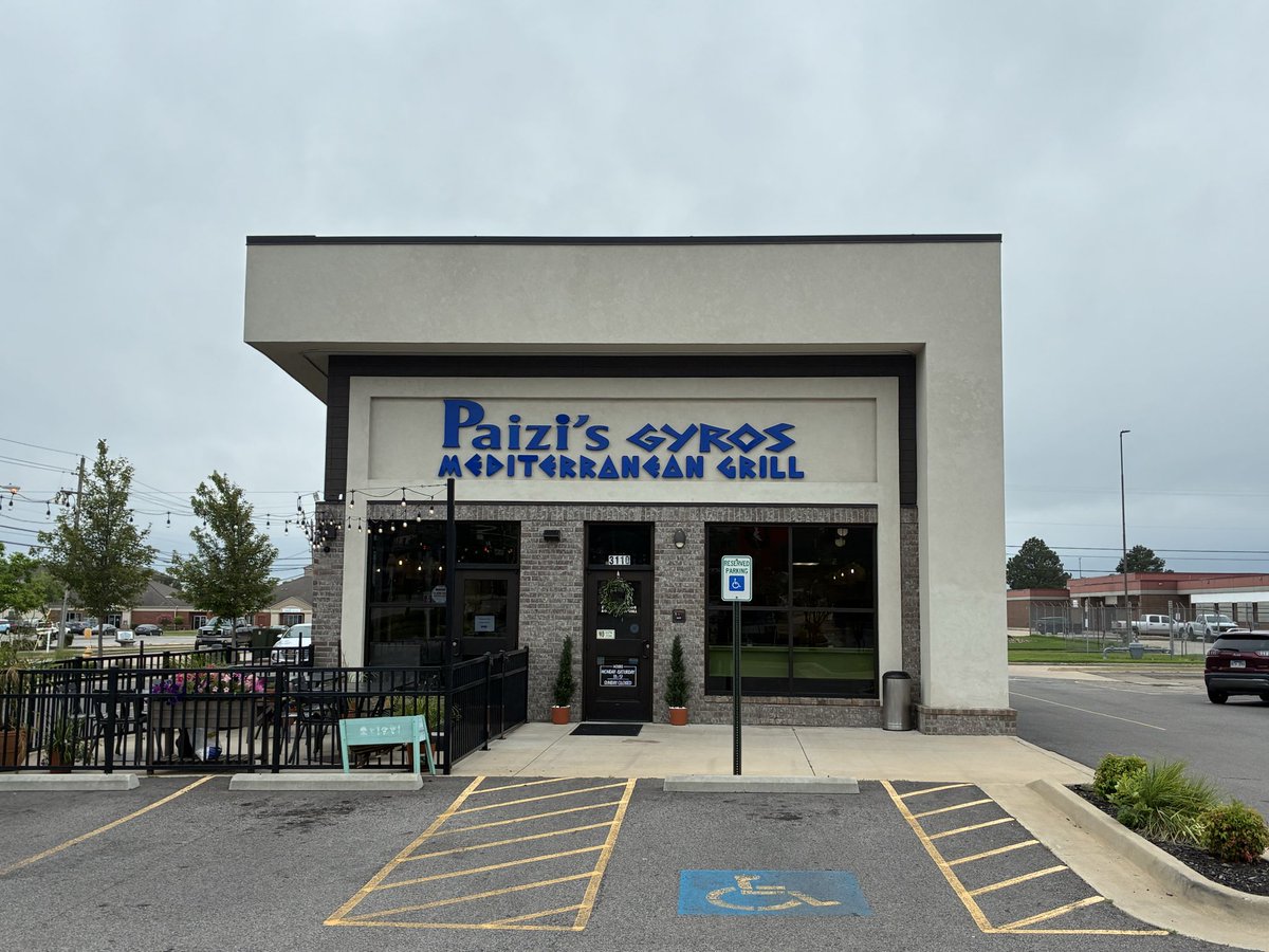 Cory_SkyTab's tweet photo. Paizis gyros in Fort Smith Arkansas!  Stop by for lunch or dinner! @shift4 https://t.co/gpxaKAQodm