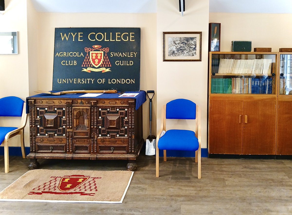 kent_archives's tweet photo. Last Saturday, Dr Mark Bateson of Kent Archives attended the opening of #Wye Heritage Centre.

Trustee Michael Payne led a tour of the archive room and exhibition space, the latter showcasing artefacts from Wye College and the parish.

🔎 Plan your visit: https://t.co/xzNjiOKdIY https://t.co/4komUwJ1bQ