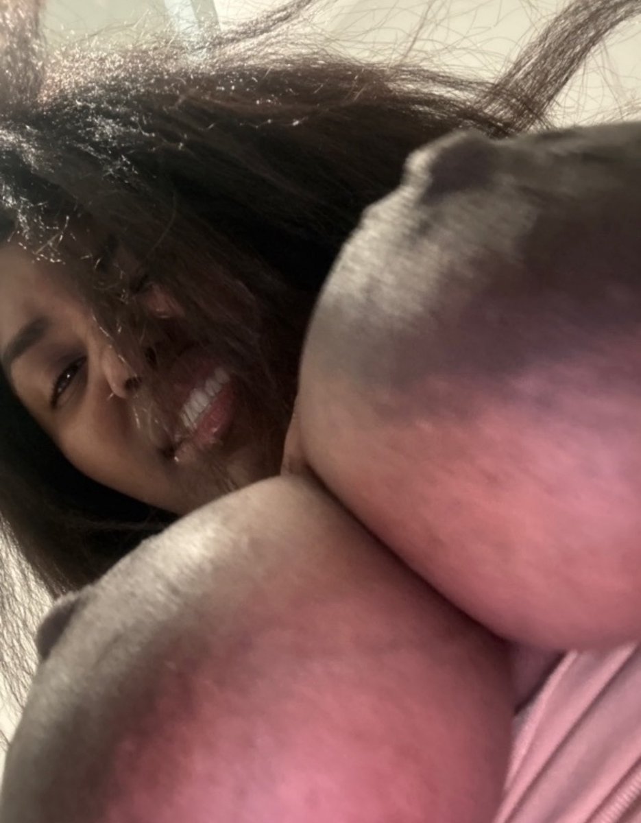 shelcierra's tweet photo. @MissBNasty Happy Titty Tuesday ❤️🥵
https://t.co/8dqmSbLJdn https://t.co/t39BC58qhV
