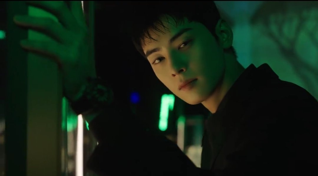 TheFearlessMeg's tweet photo. Him with short hair = 🫠🔥
But no matter the haircut, he is always so classy, so elegant and has the most powerful aura! 🙌

#차은우 #CHAEUNWOO https://t.co/lHWRZ1rDxm