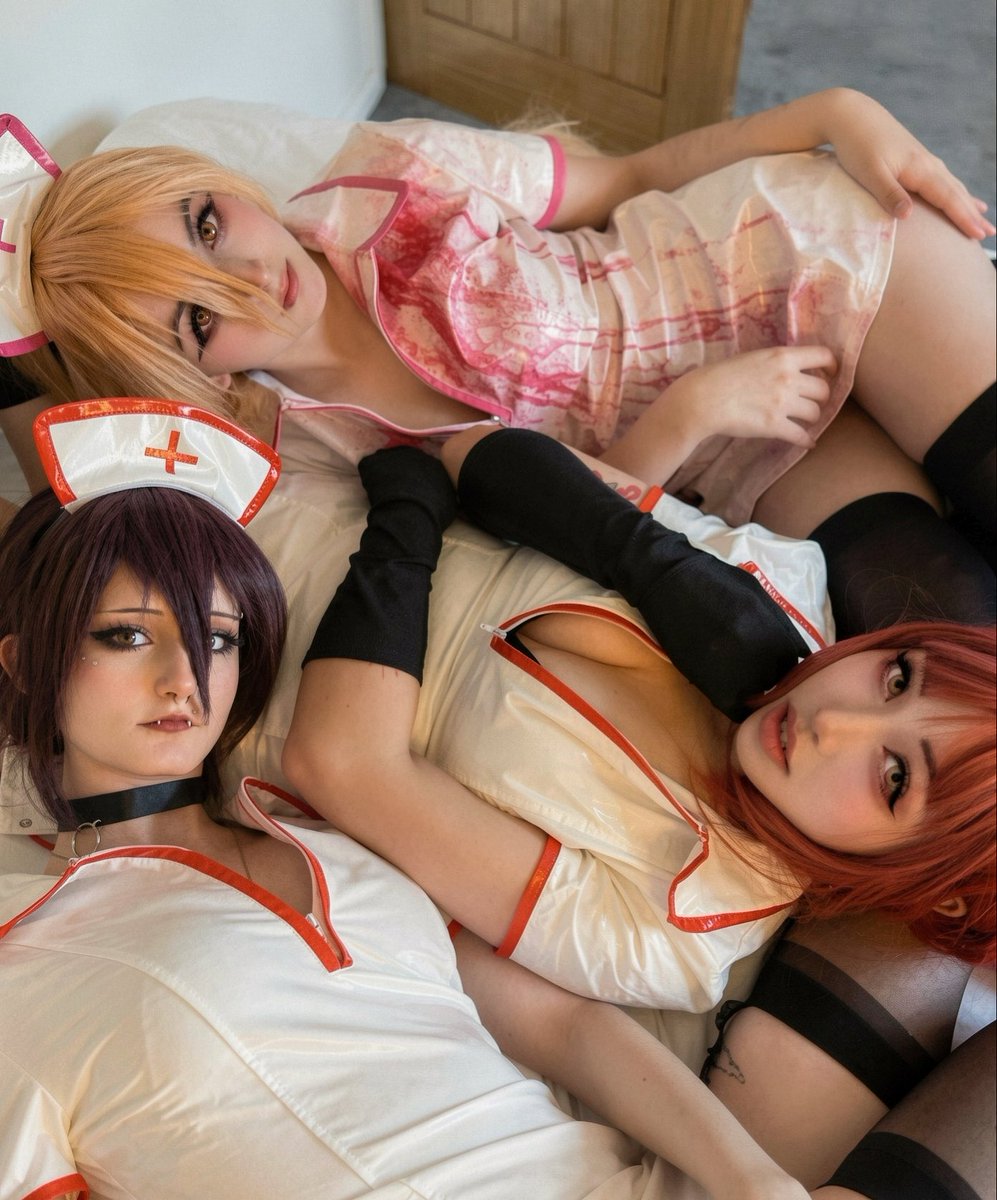 miaomimi_'s tweet photo. i like humans ♥️ the same way humans are so fond of dogs 🐶
🏥 i love my girls ♥️♥️ can’t wait to cosplay together again ♥️♥️♥️
power: @dollyrairi
reze: @marztsuki
makima: @miaomimi_
📸: @moidslop
#csm #csmcosplay #makima https://t.co/lPPt5B0a6S