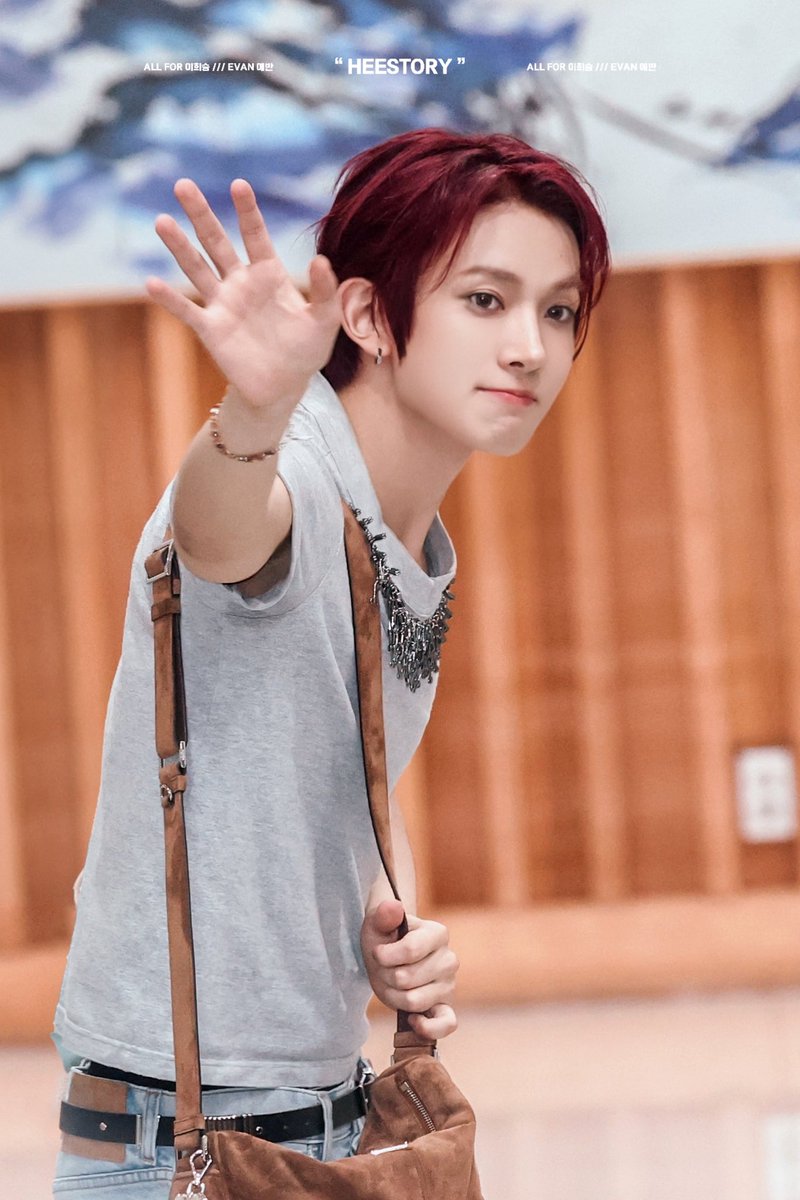 HEESTORY1015's tweet photo. 260623 KBS Kiss The Radio

#에반 #EVAN #エヴァン
#희승 #HEESEUNG #ヒスン https://t.co/7vleEcQfEI