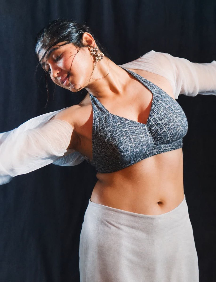 seduchingV2's tweet photo. Actress #Devayani 🥵💦💦
Thidda sinungi movies 🔥🔥 https://t.co/gfRkTResyU