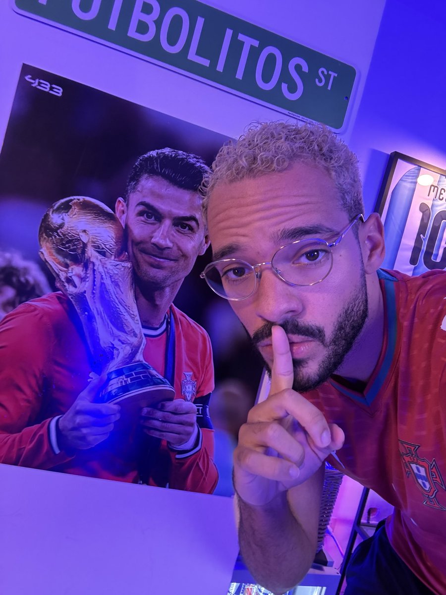 MrAngeloValdes's tweet photo. Tranquilos, el Mundial empieza hoy. https://t.co/aItJX2uIYP