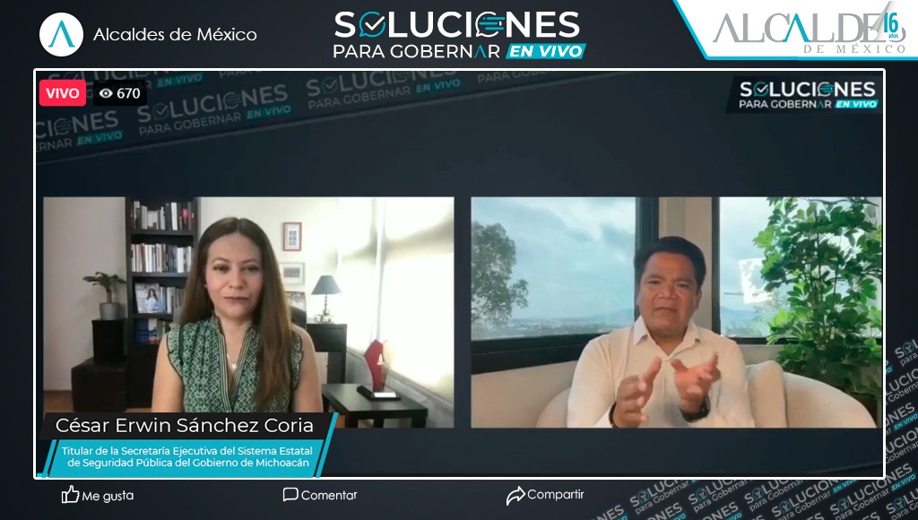 AlcaldesMexico's tweet photo. .@CesarErwinSC, titular del #SESESP, explica que el Sistema Estatal de Seguridad Pública tiene un consejo estatal integrado por diferentes dependencias, y él se encarga de llevar los acuerdos generados en este consejo. #SolucionesParaGobernar https://t.co/CgBUAcuDZZ