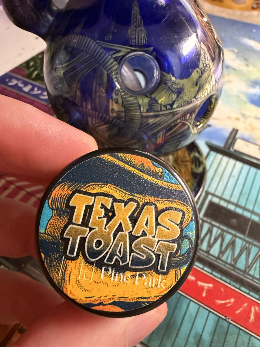 TimBrown_CA's tweet photo. Smoking Texas Toast and gaming today. 
Come kick it Timislive @kick https://t.co/QJXImkqqIn