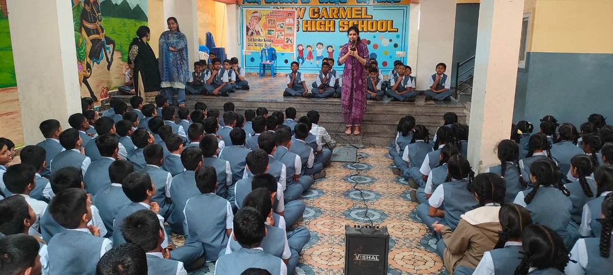AshramBlr's tweet photo. Under divine guidance of Sant Shri Asharamji Bapu, volunteers of #Ashram #Bengaluru organized #Balsanskar classes for junior &amp; senior batches at New Carmel Public School in HSR Layout, #Bangalore, on 19.06.26.

Management expressed appreciation for this. https://t.co/k8mtm24gct https://t.co/FqKs4GEE1c