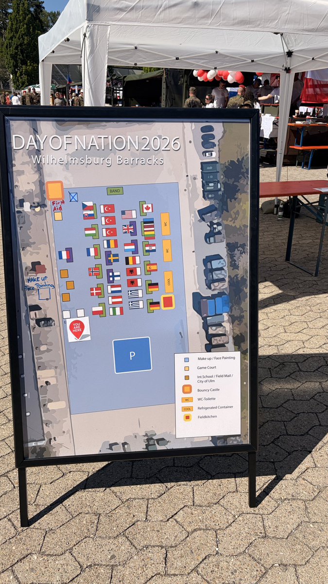 Swedforce's tweet photo. Intensiv vecka i 35 gradig värme! Höjdpunkter: typ mässoff på ”förbandsdag” o inflyttad som Center på SkyddC mäss👍 (laget toppas inför VM)😉 o jag fick en fältpostanka! #Ulm #SkyddC https://t.co/btBuBTHUtC