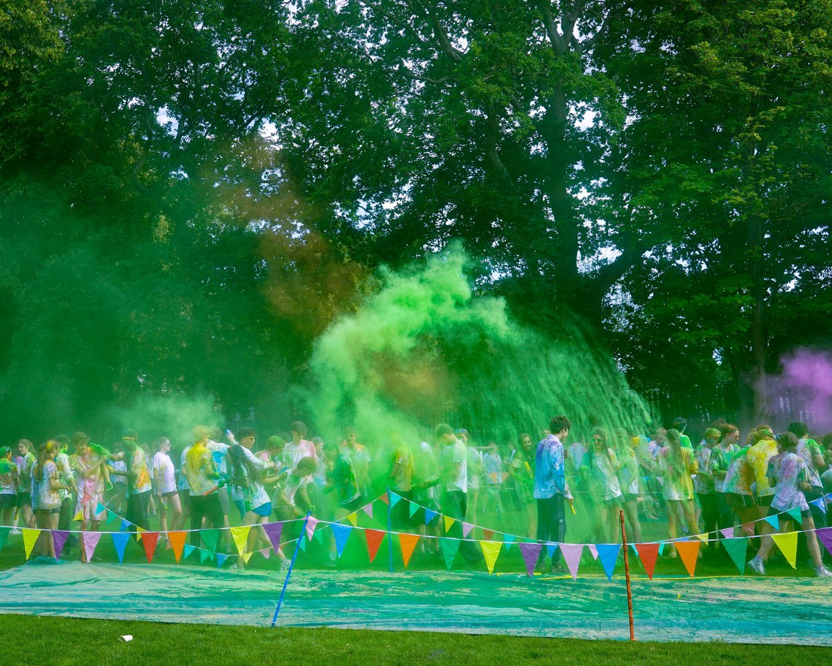 highgate1565's tweet photo. Today marks the final day of public exams at Highgate! Well done to all of our Y11 and Y13 pupils who have got through the last few weeks – you should feel very proud. Y11 were sent off in a riot of colour last week at their end of year celebration. 🎉 https://t.co/LEIGG0KcwS