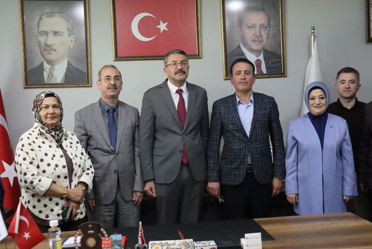 muratafsarunal's tweet photo. İçişleri Bakan Yardımcımız Ali Çelik partimizi ziyarete geldi.
Ziyaretlerinden dolayı teşekkür ederiz https://t.co/mFPTGi1s2S