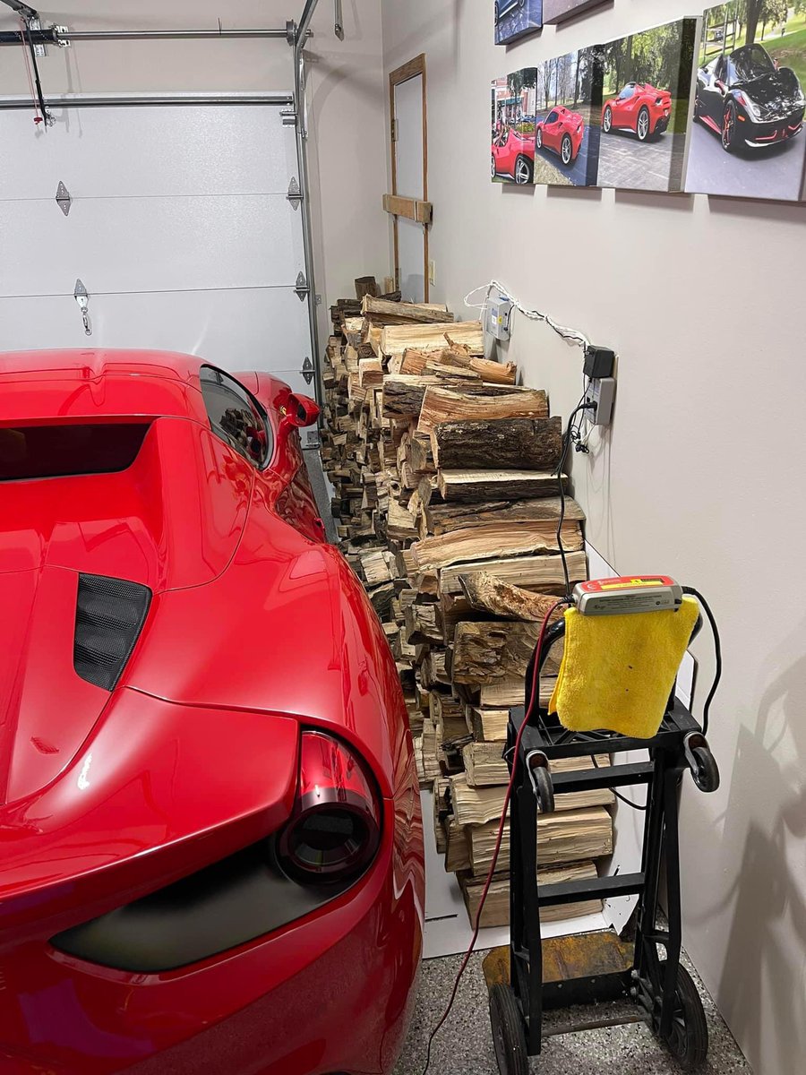 BowTiedBroke's tweet photo. Garages are where things are meant to be fixed and also where tools, cars and wood for the cold winter months are stored. They aren’t meant to be empty. They’re meant to be packed like sardines. Period. https://t.co/zyOYunp0ij