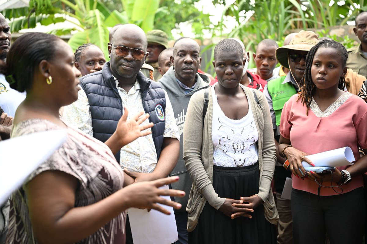 ODPP_KE's tweet photo. 𝐑𝐞𝐭𝐫𝐚𝐜𝐢𝐧𝐠 𝐊𝐞𝐲 𝐋𝐨𝐜𝐚𝐭𝐢𝐨𝐧𝐬 𝐢𝐧 𝐭𝐡𝐞 𝐎𝐧𝐠𝐨𝐢𝐧𝐠 𝐊𝐰𝐚 𝐁𝐢𝐧𝐳𝐚𝐫𝐨 𝐌𝐮𝐫𝐝𝐞𝐫 𝐂𝐚𝐬𝐞

Today, the court, accompanied by parties to the case, including prosecution, investigators, and other stakeholders, conducted a scene visit to various locations within Malindi, an area at the center of one of Kenya's most tragic and complex criminal investigations into the Kwa Binzaro Massacre.

The visit aimed to enable the court to gain a firsthand understanding of the geographical layout and significance of key locations that have featured prominently in witness testimonies and evidence presented during the proceedings.

The first stop was at the Good News International Church (GNI) premise at Furunzi. This is the place where Pastor Paul Mackenzie used to conduct the church services and broadcast his teachings through TimesTv.

The church has featured prominently in the proceedings, with several witnesses testifying about teachings, gatherings, and activities that allegedly took place here before followers relocated to Shakahola.

The team also visited Pastor Mackenzie's homestead, located adjacent to the church. Witness testimony alleged that followers arriving from different parts of the country would be accommodated at the homestead before being transported to Shakahola.

The court then proceeded to several homesteads that the prosecution, through its witnesses, alleges were rented by two of the accused persons, namely Shallyne Anido, alias Ann, and Kahindi Kazungu, alias Mlewa. According to the witnesses, the houses were used to accommodate individuals who were on transit to Kwa Binzaro.

Despite challenging terrain and intermittent rainfall, the court took evidence of witnesses who claimed to have been held at the said houses for between 1 and 2 months before being taken to Kwa Binzaro.p The witness narrated how they were coerced to travel to Kwa Binzaro, where they were told they would fast to death in order to meet God. 

By examining the physical environment and the relationship between the various sites, the court gained additional context to assist in understanding the evidence presented during the trial. 

The chain of events explained by the witnesses and locations visited appears to portray an orchestrated operation by individuals with ulterior motives.
 
Click the link below to access the highlights : 
https://t.co/qEPmQBHnG1

#HakiNaUsawa