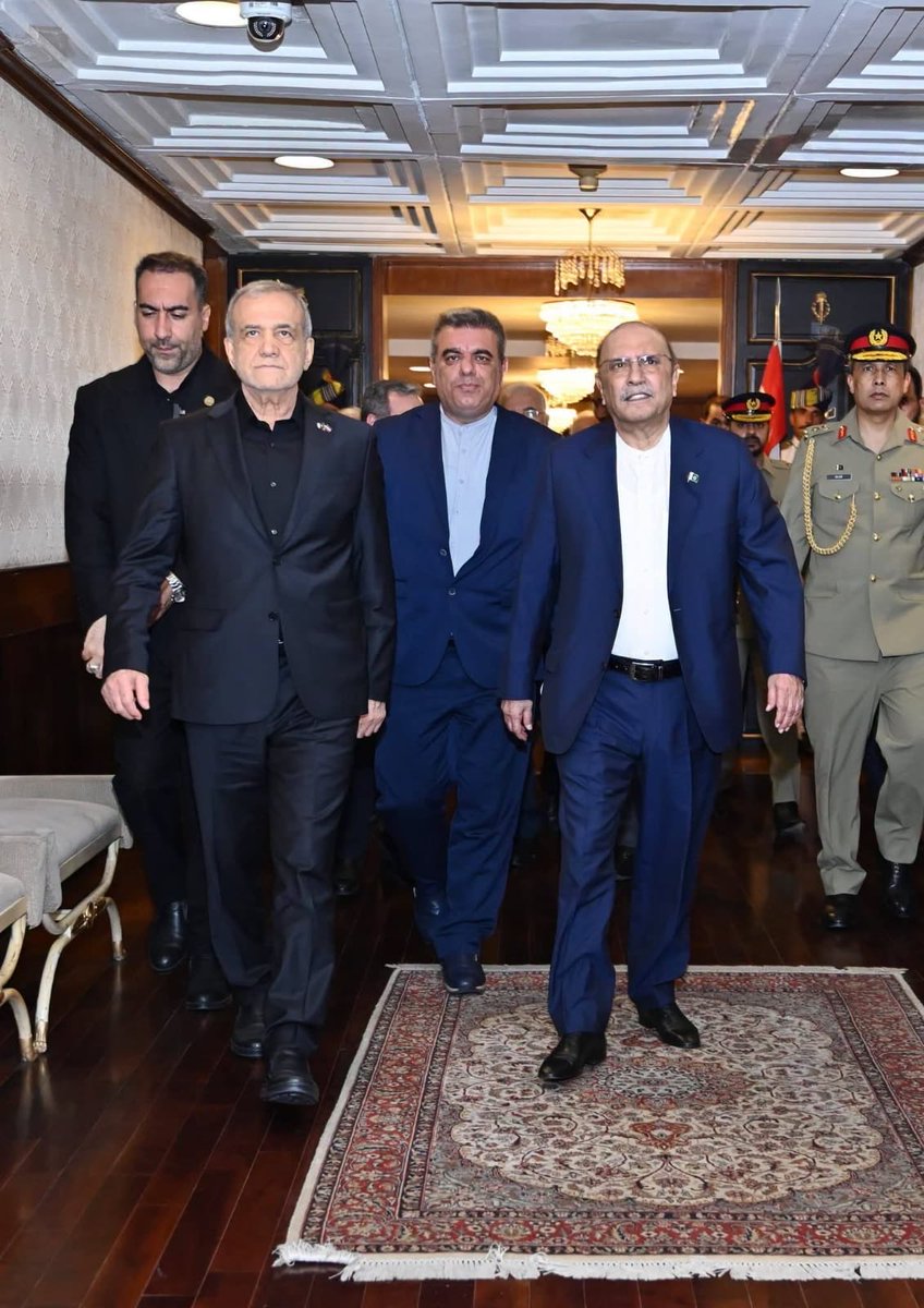 engrabdulhayee's tweet photo. Islamabad: 23 June 2026 — President @AAliZardari welcoming President of the Islamic Republic of Iran, Dr. Masoud Pezeshkian upon his arrival at Aiwan-e-Sadr. https://t.co/adOkfbxi9e
