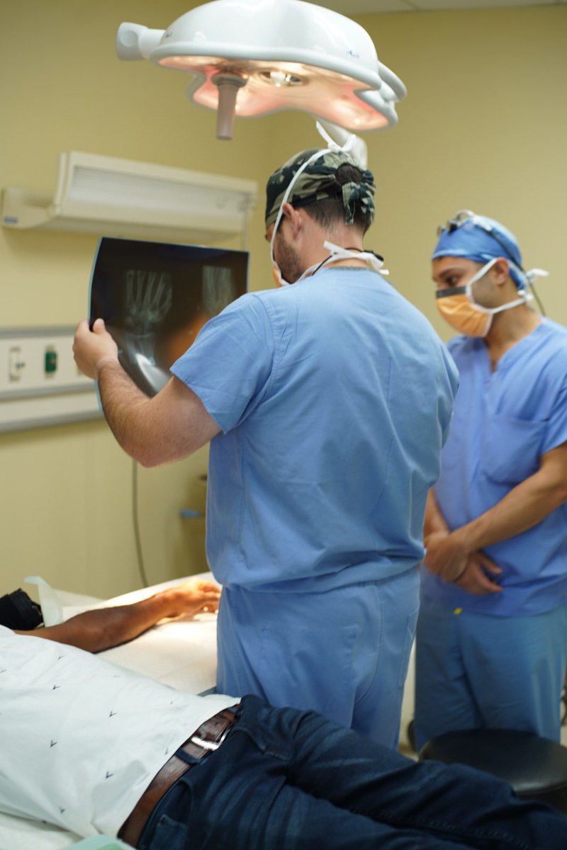 centromedicocr's tweet photo. En el Centro Médico Central Romana realizamos un operativo junto al Dr. Michael Murphy, donde 90 pacientes fueron evaluados y se realizaron 47 procedimientos gratuitos con excelentes resultados. Continuamos acercando servicios de salud a nuestra comunidad.

#CMCR https://t.co/J7pTAlNU86