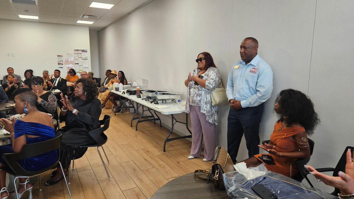 Madison4S's tweet photo. They Understand that a new name and fresh ideas are needed to restore Clayton County, someone with LIFE experience and law enforcement experience . https://t.co/enrkknIC1S